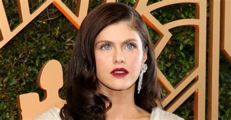 daddario nude|Alexandra Daddario leaves fans breathless after going fully nude。